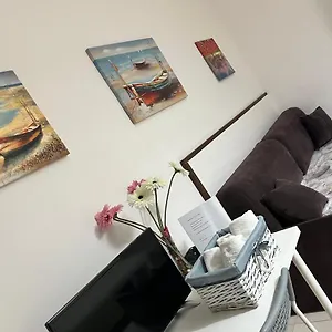 https://bnb-le-comete-di-angelo.catania-hotels.net