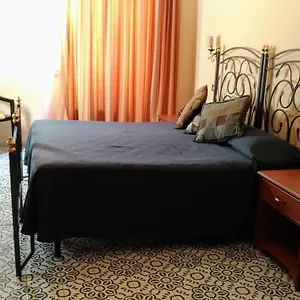 https://nicolas-inn.it-romehotels.com